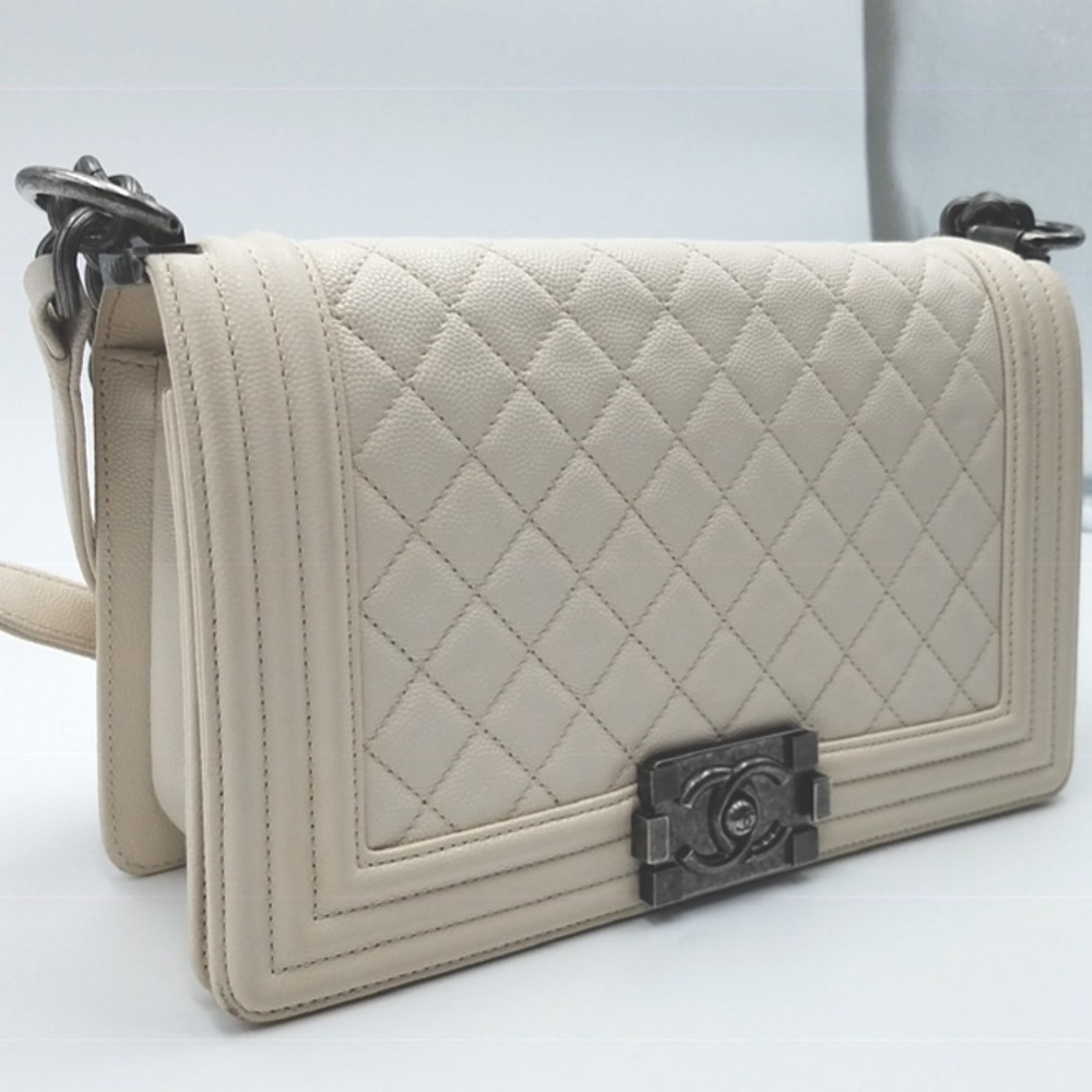 Chanel boy bag white / silver hardware - Picture 2 of 2